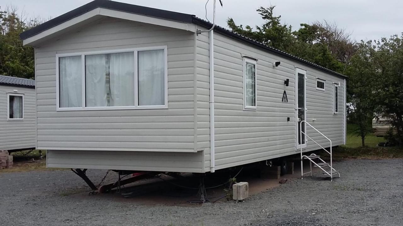 Majestic Holiday Villa Millom Exterior photo